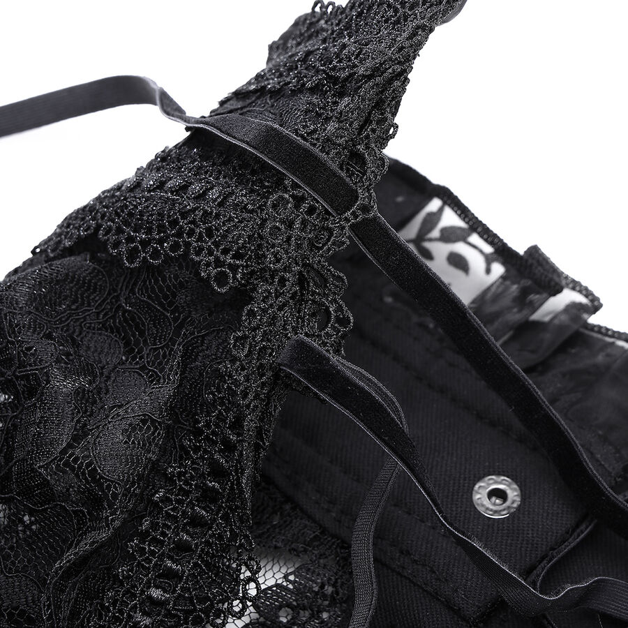 photo n&deg;5 : Bol&eacute;ro gothique noir en dentelle et velours &agrave; volants