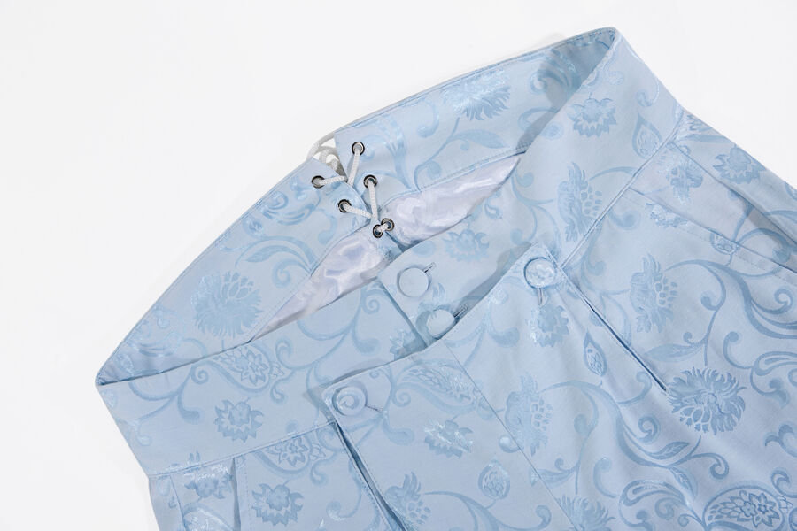 photo n&deg;7 : Pantacourt en tissu imprimer  style Louis XV