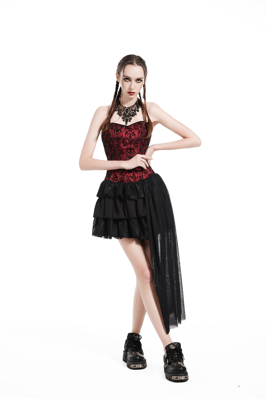 photo n&deg;7 : Robe bustier gothique asym&eacute;trique