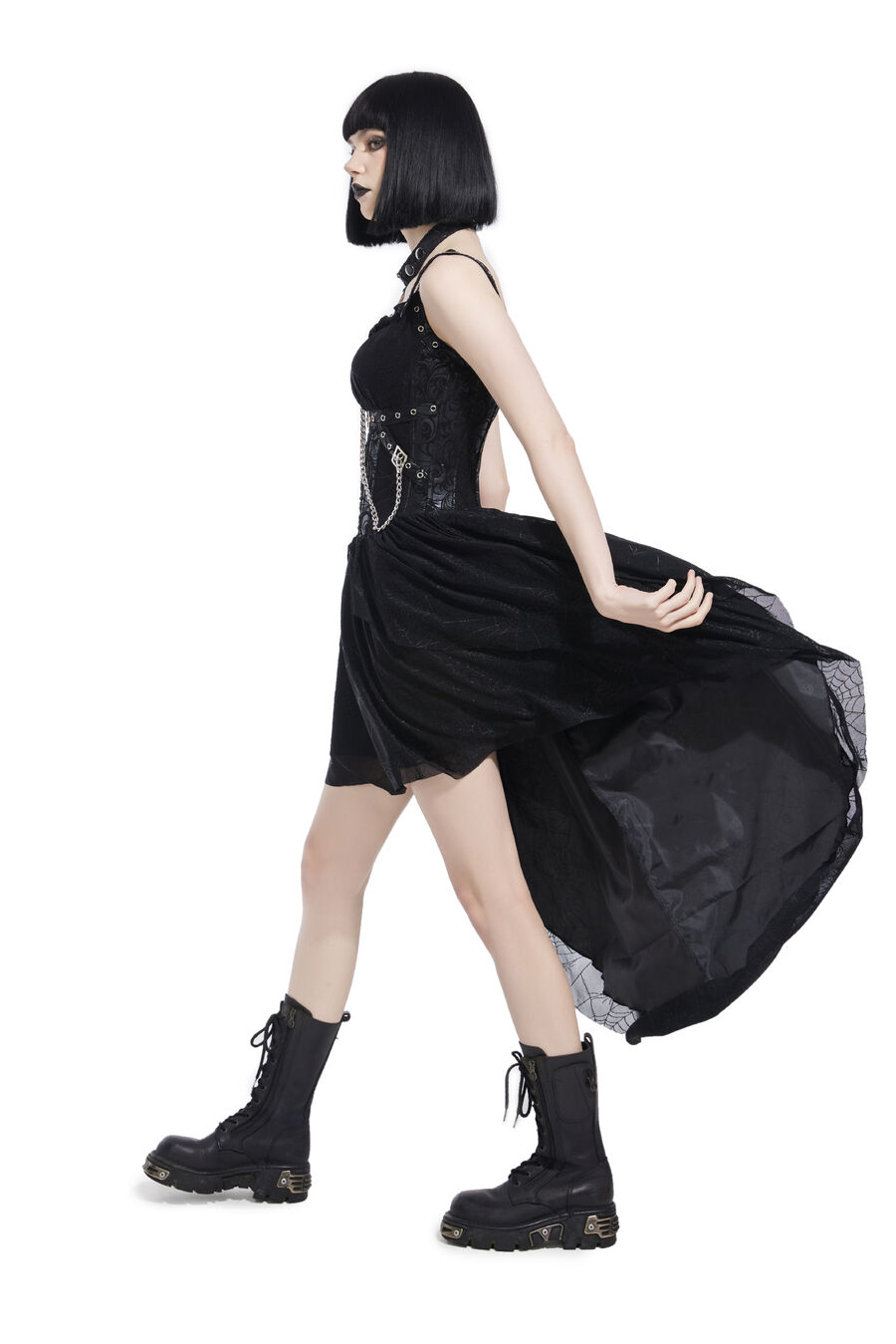 photo n°2 : Robe gothique avec chaînes et motif toile d'araignée