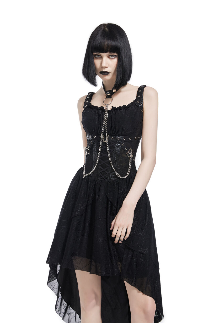 Robe gothique avec chaînes et motif toile d'araignée