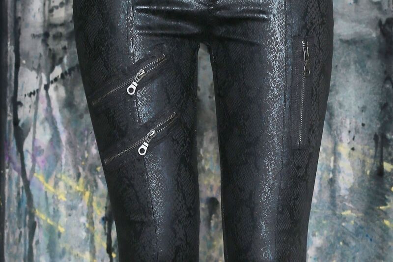 photo n&deg;8 : Legging noir effet serpent