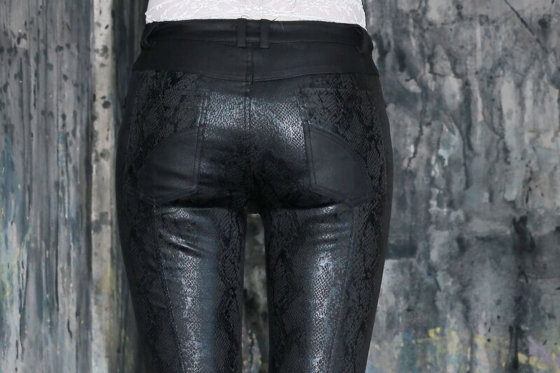 photo n&deg;9 : Legging noir effet serpent