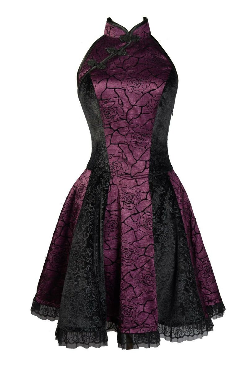 photo n&deg;4 : Robe Gothique Romantique Floqu&eacute;  Violet